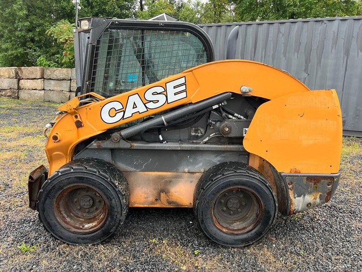 2019-case-sv280-skid-steer-loader-image-3