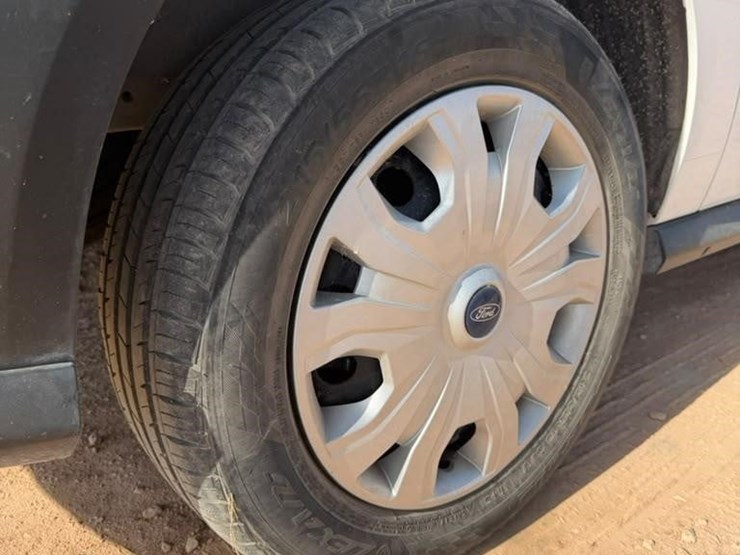 2020-ford-transit-connect-image-18