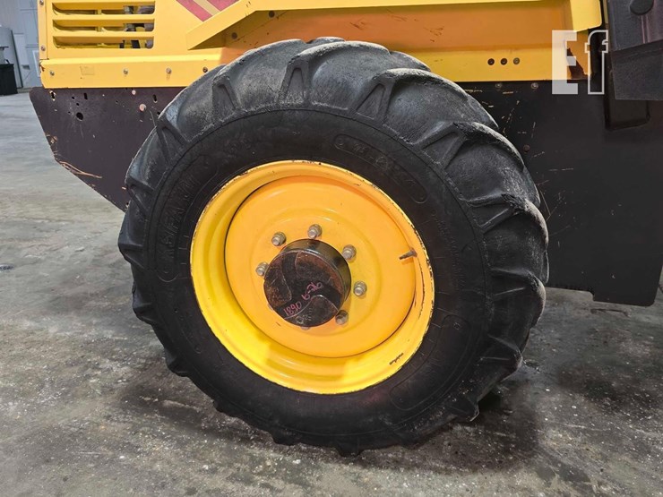 2014-bomag-bw145pdh-40-image-23