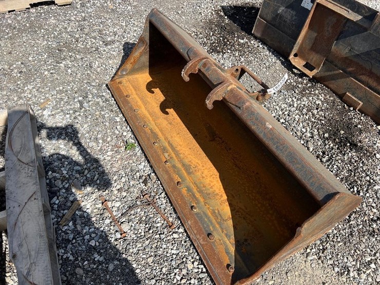 bobcat-60”-ditching-excavator-bucket-image-1