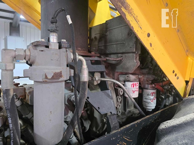 2014-bomag-bw145pdh-40-image-20