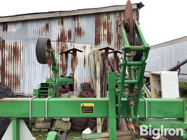 john-deere-875-8r38-rear-mount-cultivator-image-14