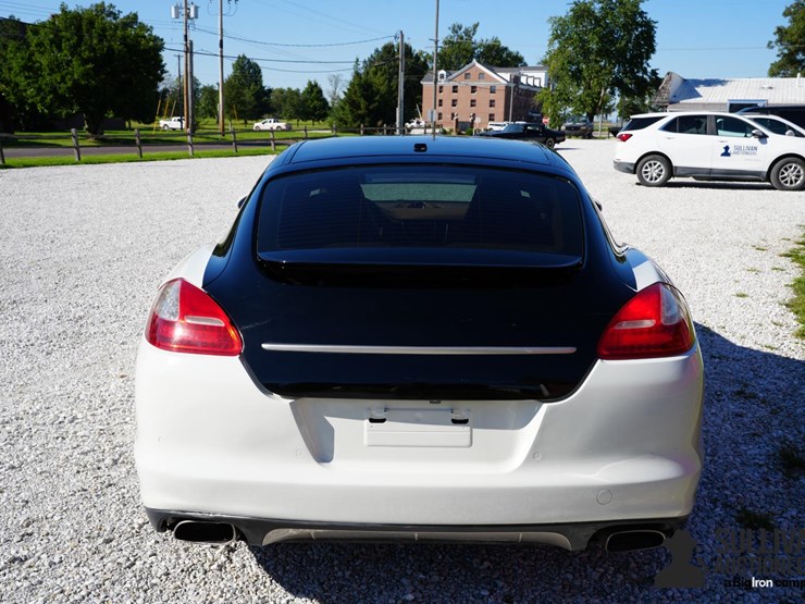 run-#113---2013-porsche-panamera-2-image-6