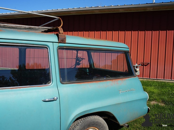 run-#12---1968-international-1100-travelall-4x4-image-19