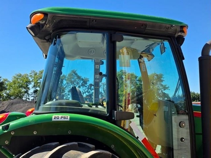 2019-john-deere-5100e-image-18
