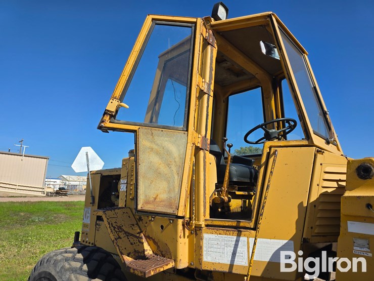 1974-caterpillar-930-wheel-loader-image-10