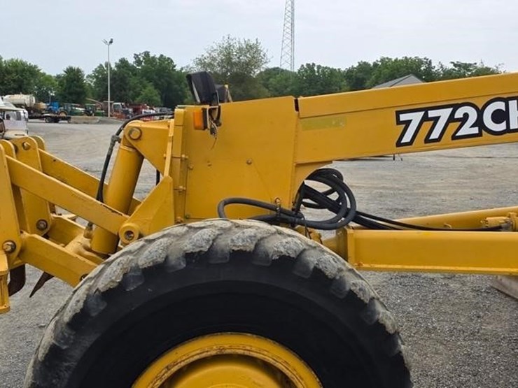 1999-deere-772ch-image-9