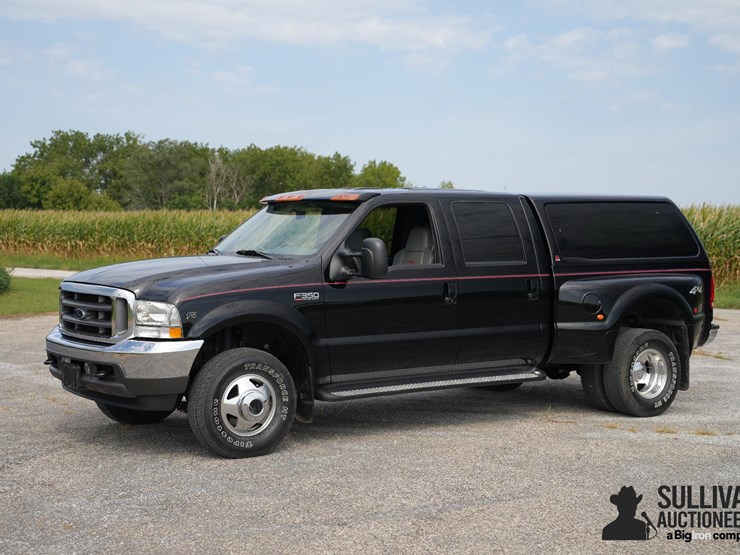 run-#97---2003-ford-f350-super-duty-lariat-crew-cab-4x4-dually-image-1