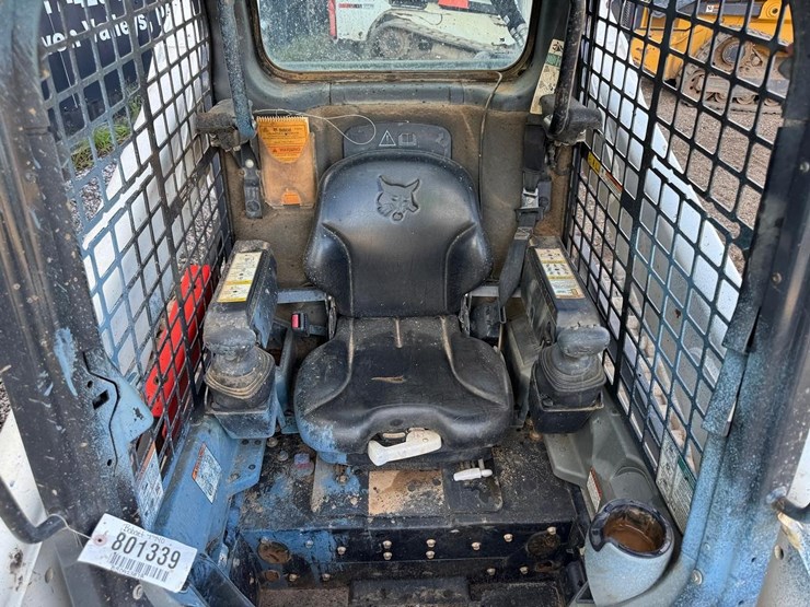 2023-bobcat-t740-skid-steer-loader-image-22