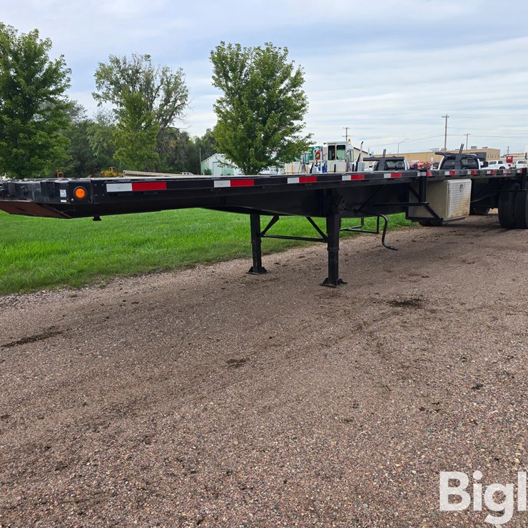 1998 Lufkin 48' T/A Spread Axle Steel Flatbed Trailer