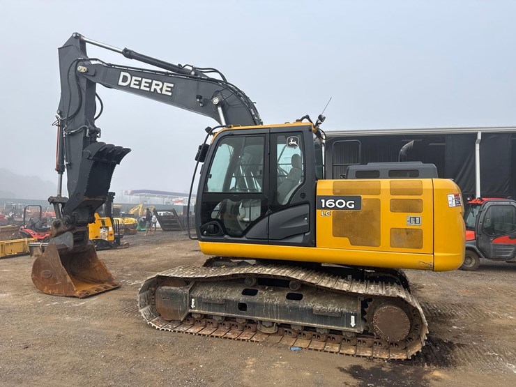 2019-deere-160g-lc-image-3