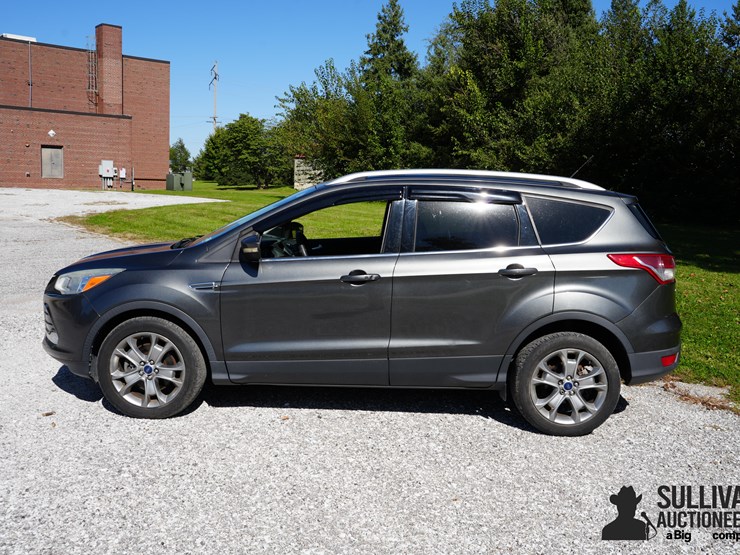 run-#30---2015-ford-escape-titanium-image-8