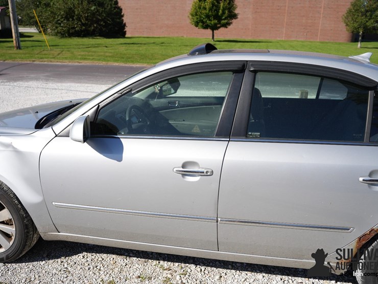 run-#174---2009-hyundai-sonata-sedan-image-13