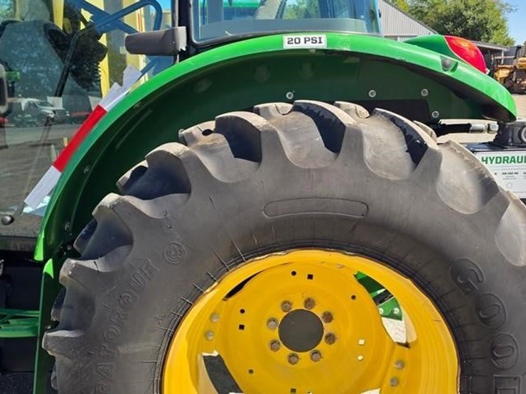 2019-john-deere-5100e-image-33