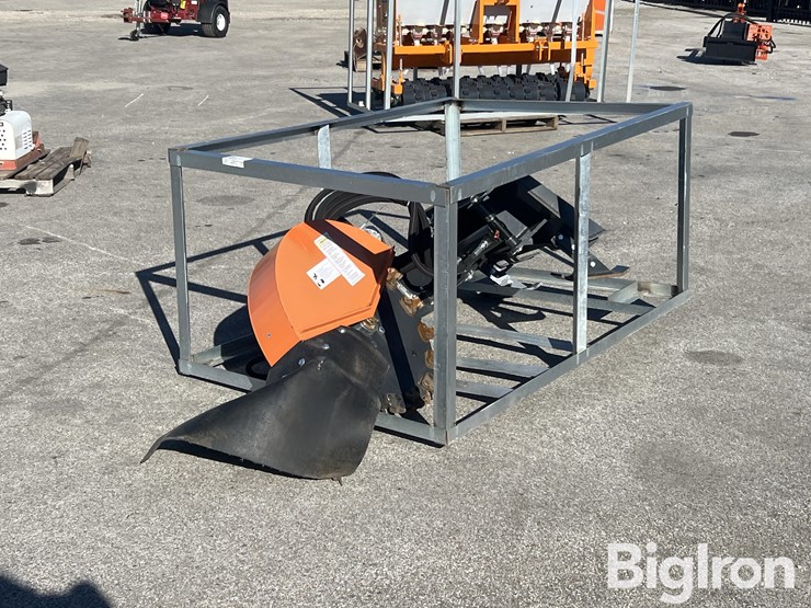 2026-wolverine-sg-13-08d-steerable-stump-grinder-image-1