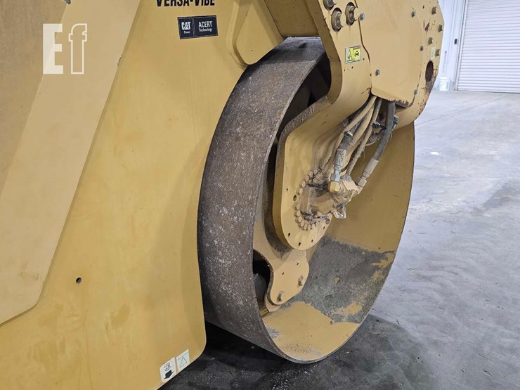 2009-caterpillar-cb54-image-15