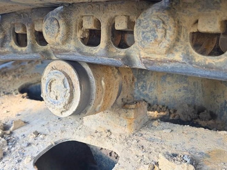 2015-deere-135g-image-37