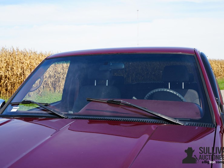 run-#139---1996-gmc-sierra-1500-4x4-stepside-pickup-image-12