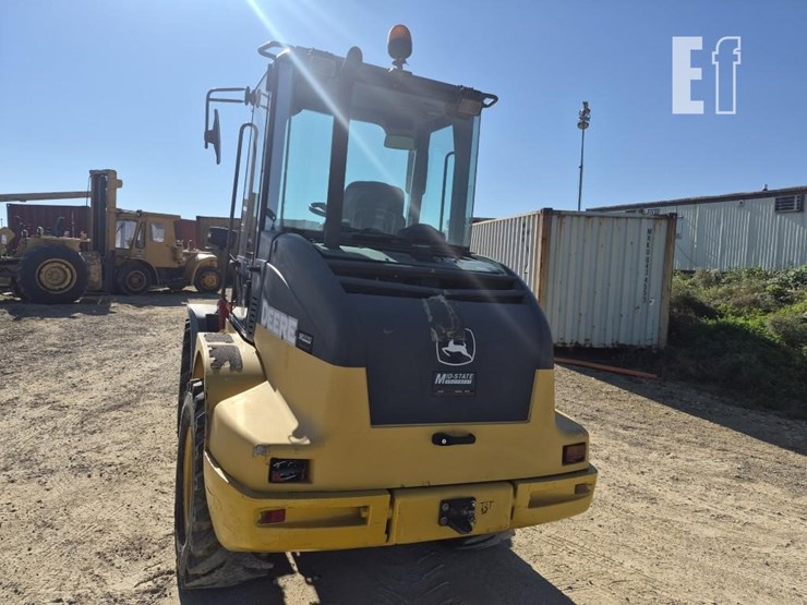 2012-deere-244j-image-10