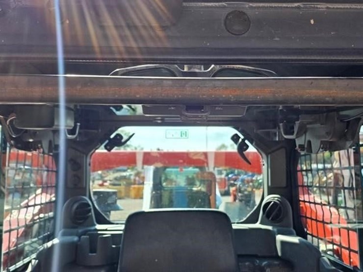 2023-kubota-svl75-3-image-48