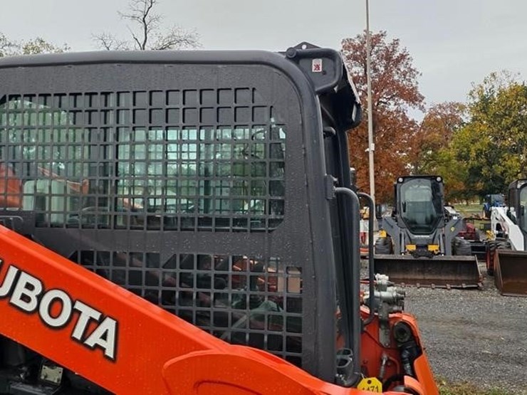 2017-kubota-svl95-2s-image-32