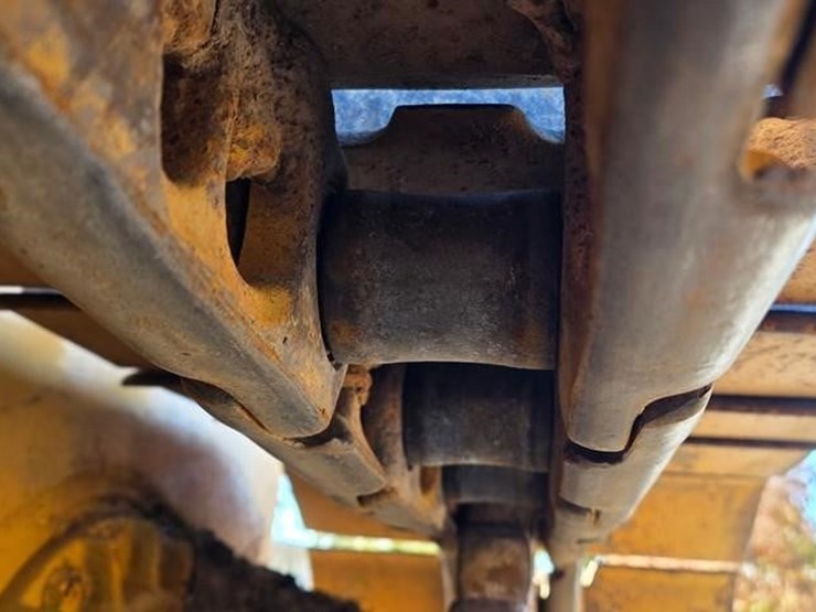2009-caterpillar-d6k-xl-image-23