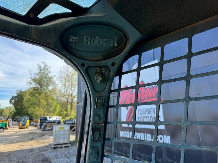 2023-bobcat-t740-skid-steer-loader-image-25