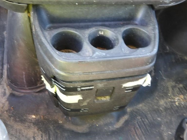 2016-utility-van-image-27