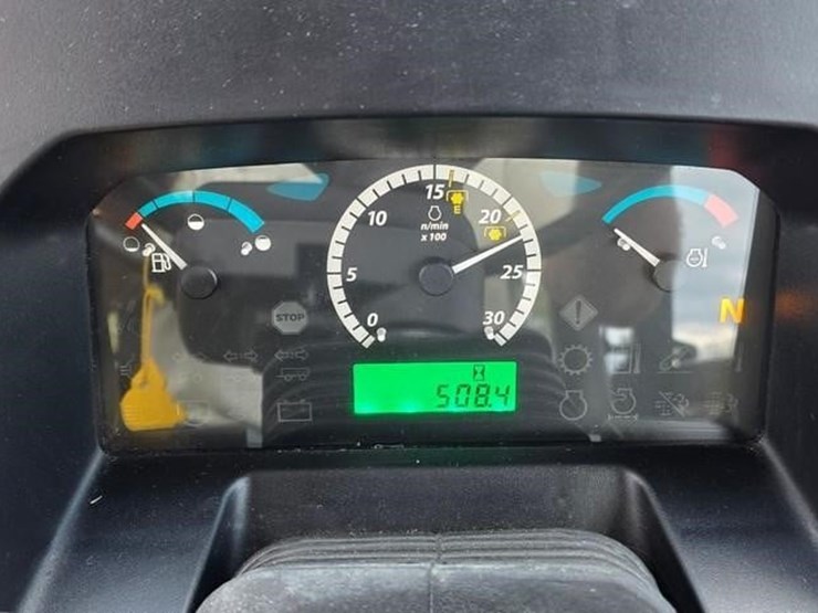 2016-john-deere-5065e-image-71
