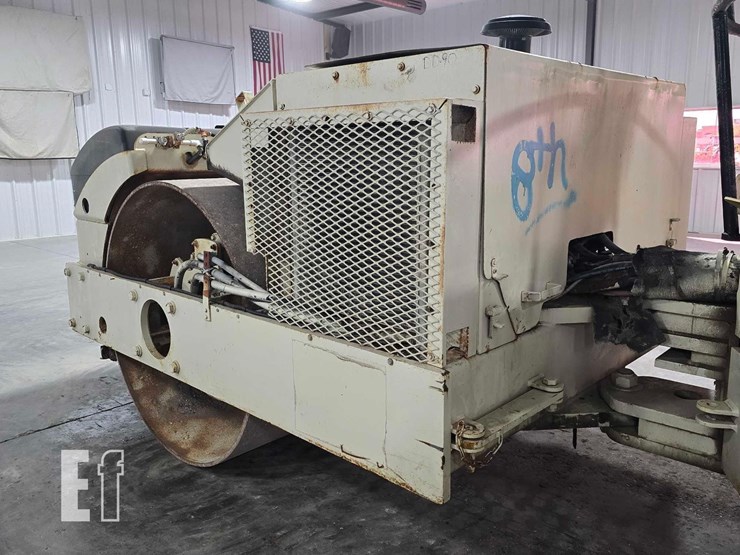 ingersoll-rand-tandem-vibratory-asphalt-compactor-3613-image-12
