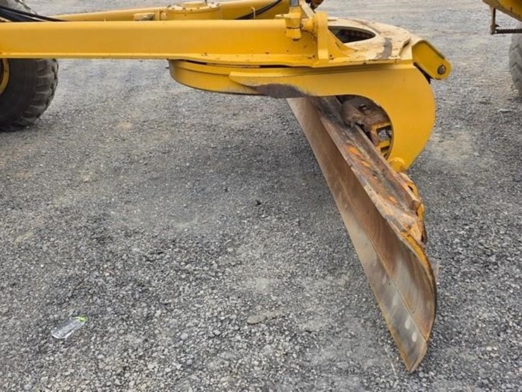 1999-deere-772ch-image-10