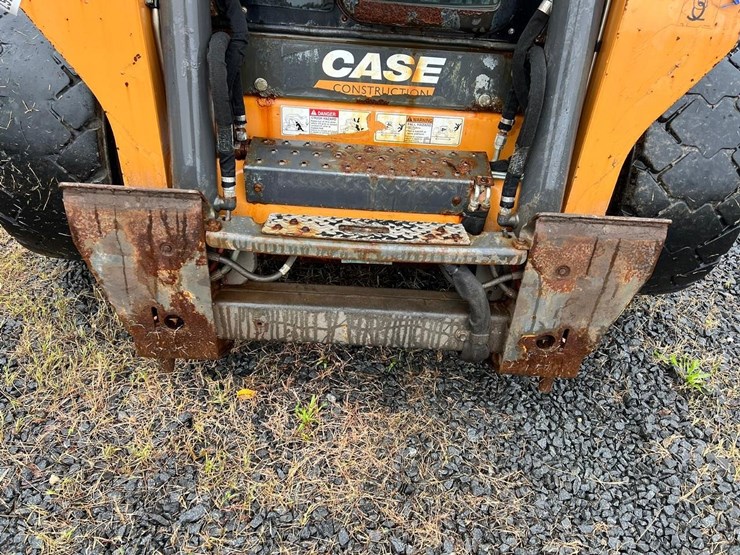 2019-case-sv280-skid-steer-loader-image-10