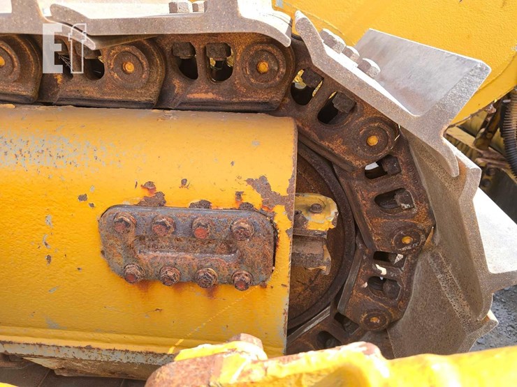 2017-caterpillar-d7e-image-33