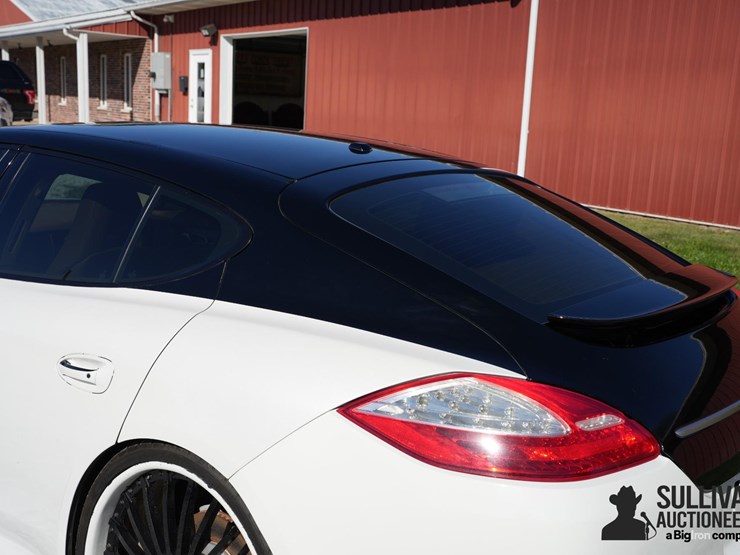 run-#113---2013-porsche-panamera-2-image-15
