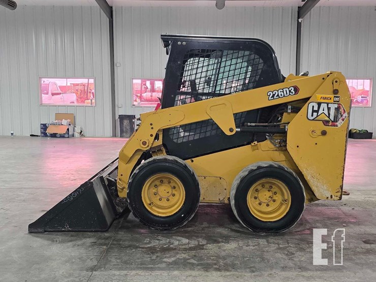2022-caterpillar-226d3-image-5