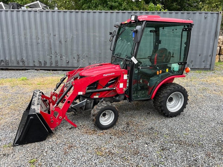 2022-mahindra-emax-25l-tractor-image-1