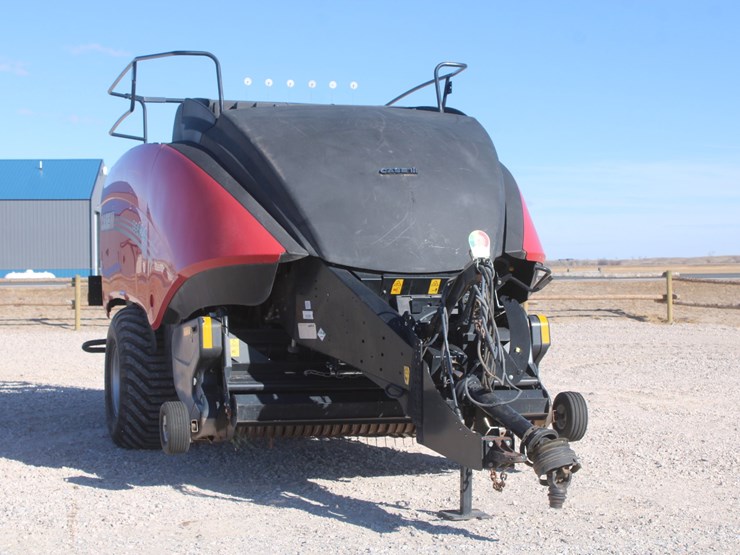 #1024-•-2019-case-ih-lb434xl-square-baler-image-2