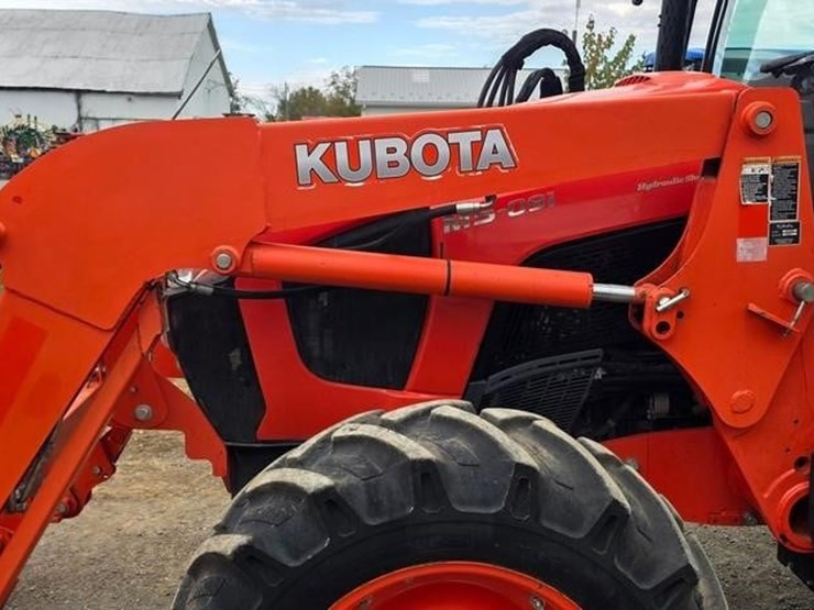 2017-kubota-m5-091d-image-12