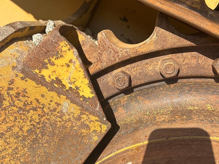2018-caterpillar-d5k2-xl-image-21