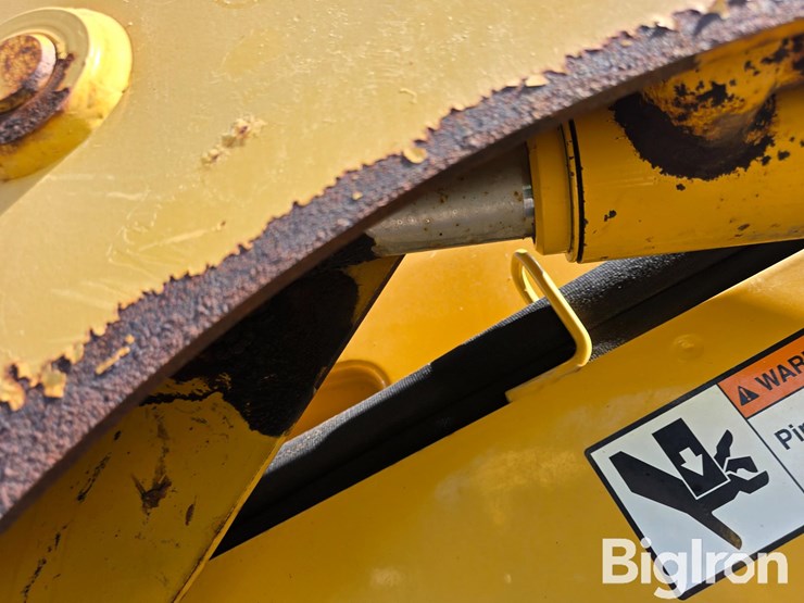 2000-john-deere-270-skid-steer-image-19