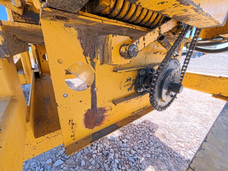 #1025-•-2006-henke-buffalo-1254-roller-mill-image-39