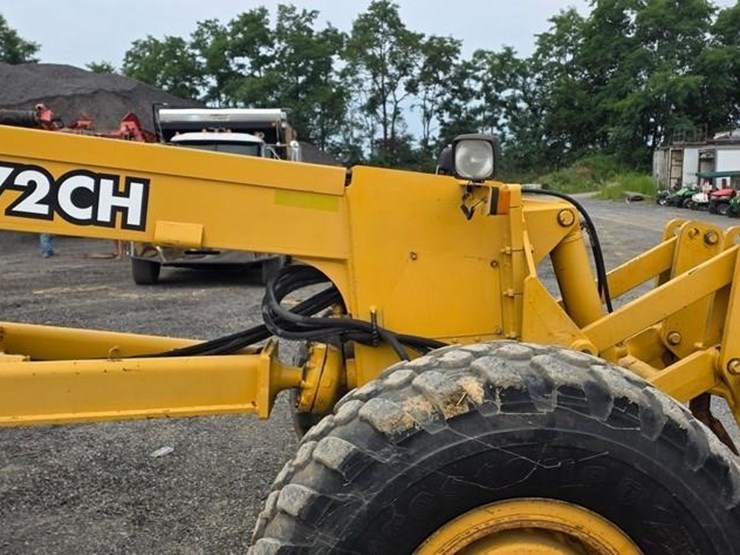 1999-deere-772ch-image-41