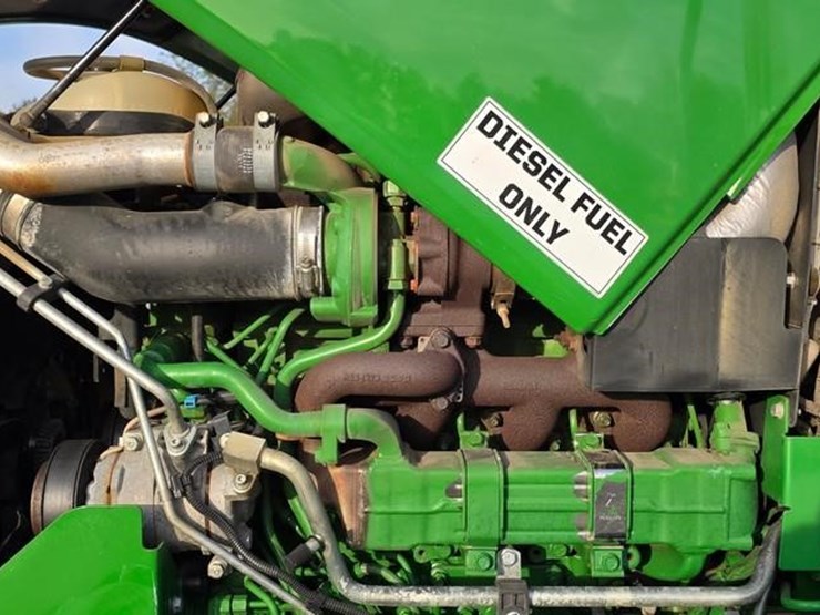 2019-john-deere-5100e-image-52