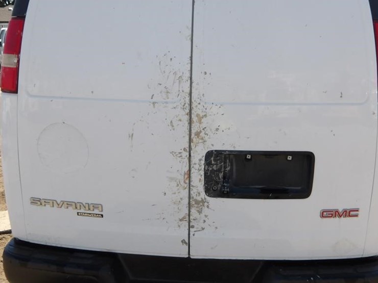 2016-utility-van-image-6