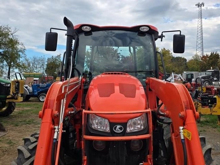 2017-kubota-m5-091d-image-42