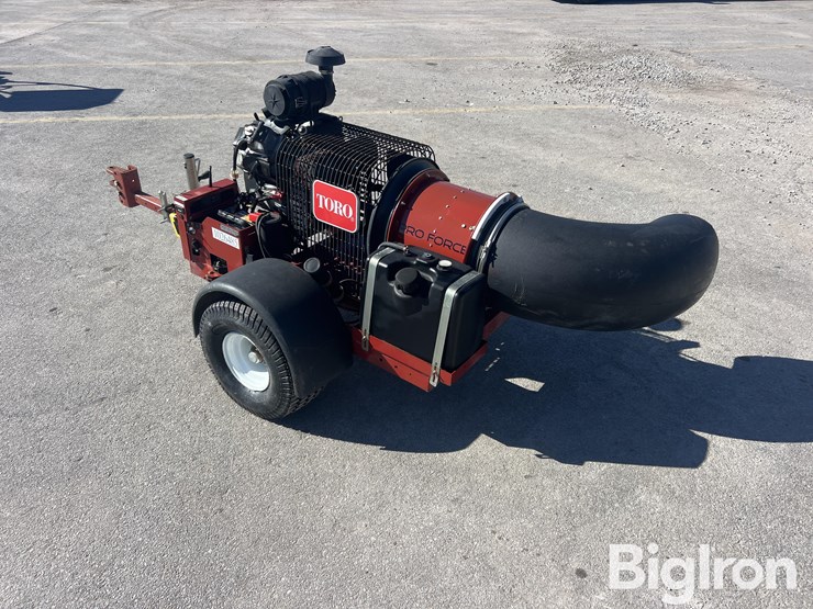 toro-pro-force-44552-pull-type-debris-blower-image-7