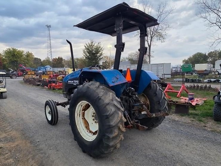 new-holland-ts110-image-4