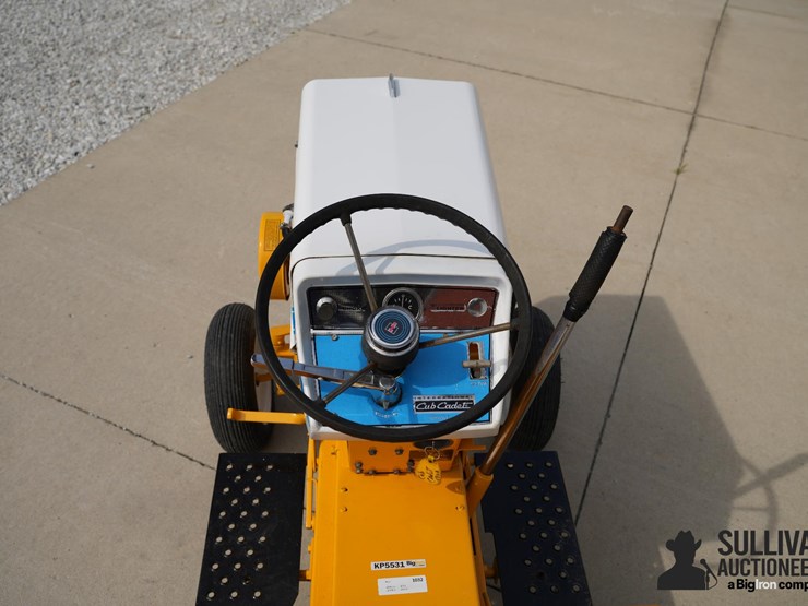 run-#120---international-cub-cadet-garden-tractor-image-15