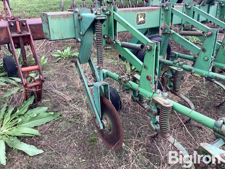 john-deere-er014-rear-mount-cultivator-image-16