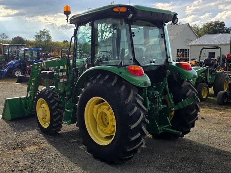 2016-john-deere-5065e-image-4